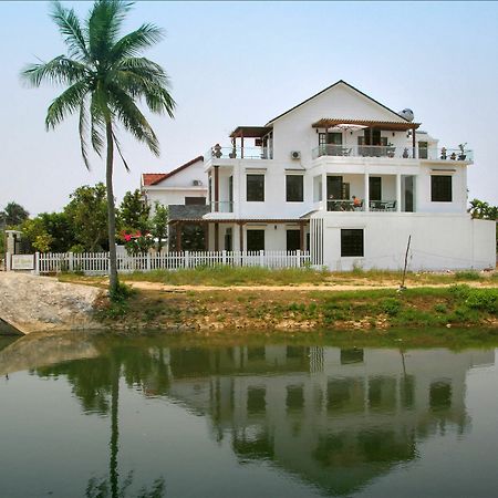 Azalea Homestay Hoi An Eksteriør billede