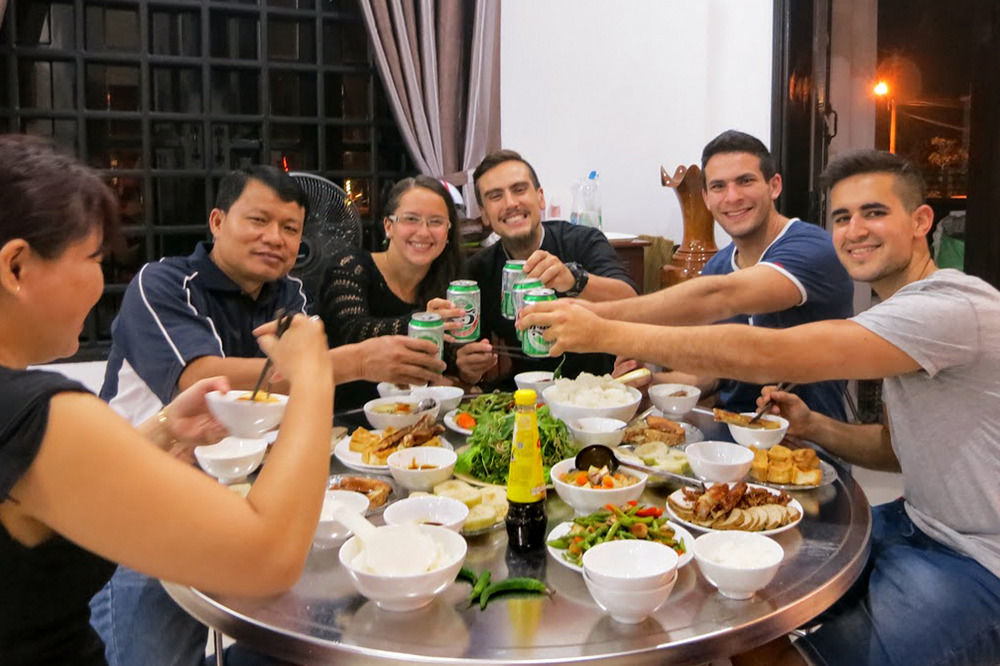 Azalea Homestay Hoi An Eksteriør billede