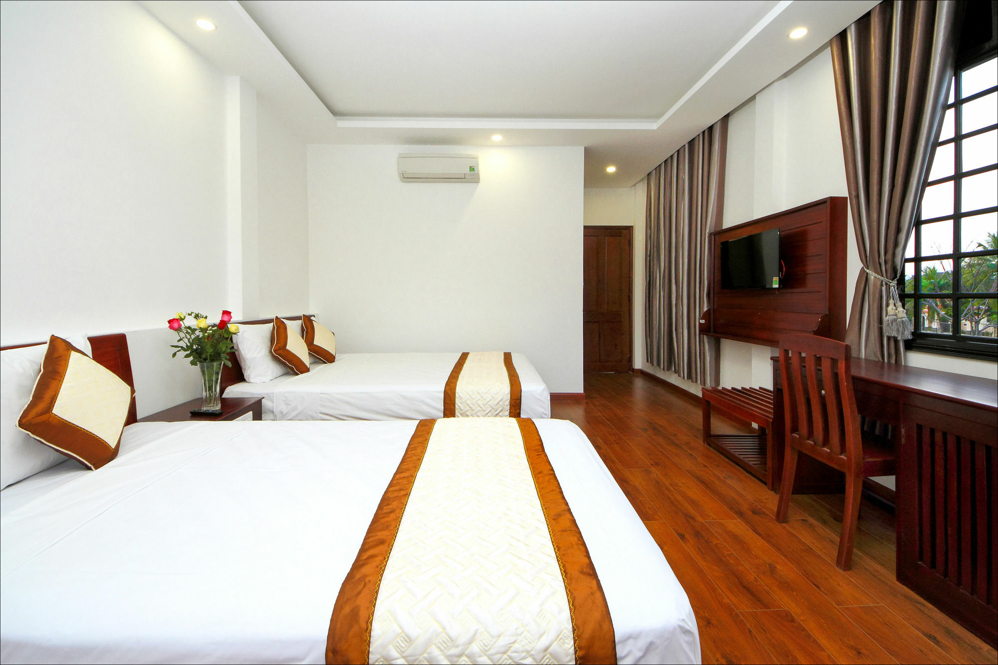Azalea Homestay Hoi An Eksteriør billede