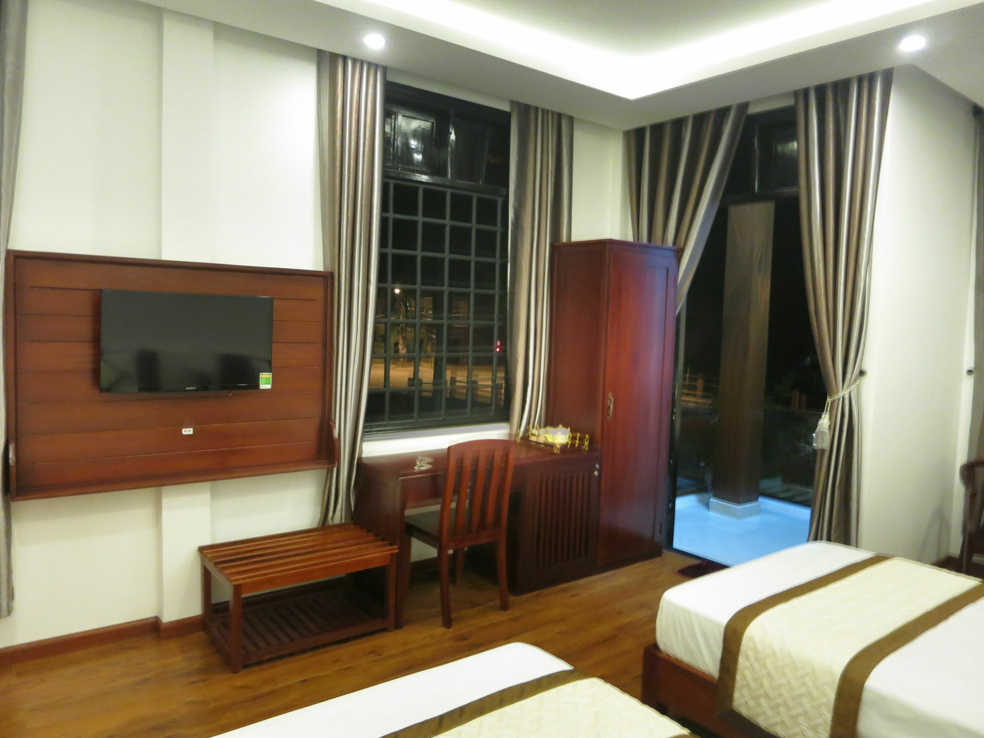 Azalea Homestay Hoi An Eksteriør billede