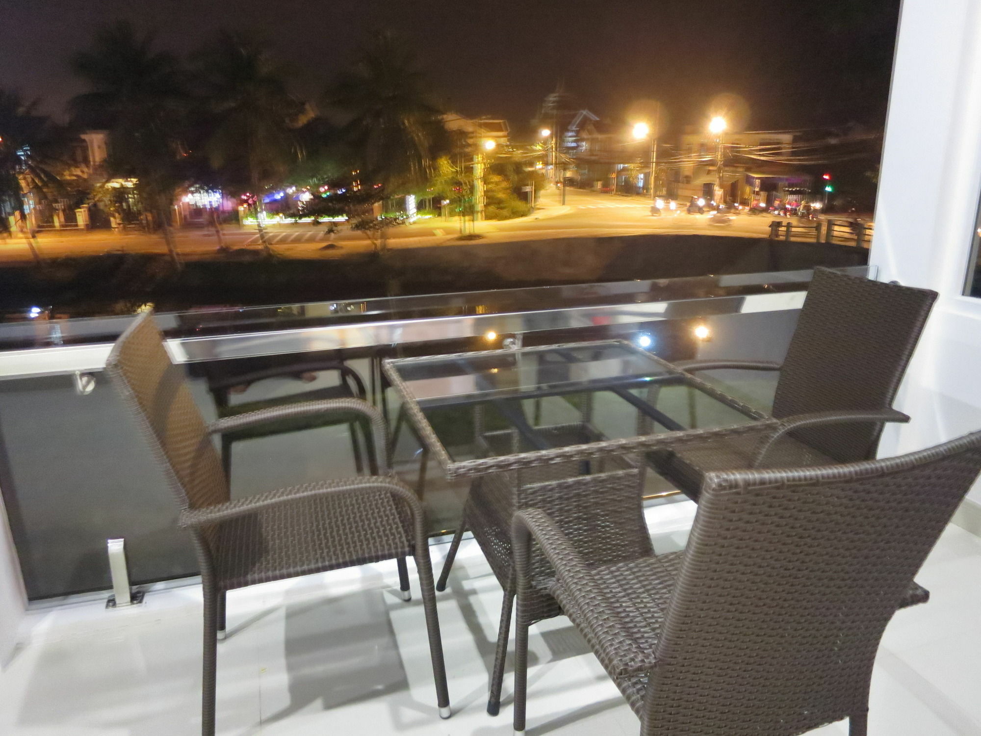 Azalea Homestay Hoi An Eksteriør billede